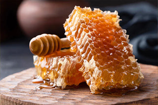 WHAT IS RAW HONEY AND WHAT ARE THE BENEFITS OF RAW HONEY?